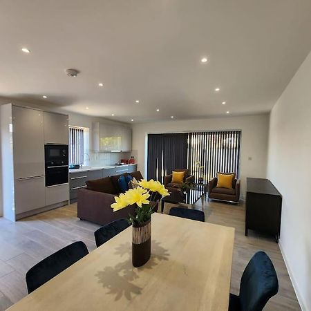 Paradigm Court, Luxury 2-Bedroom Apartment F3, Oxford Exterior foto