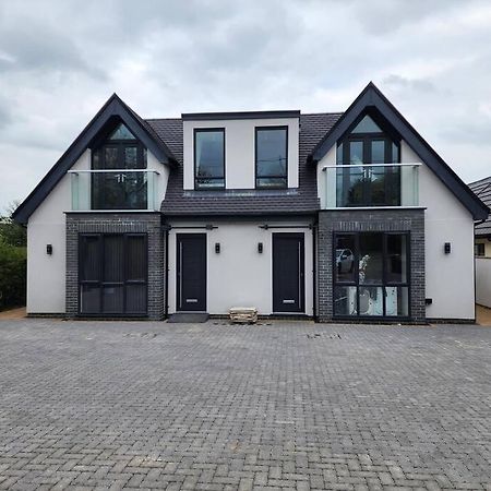 Paradigm Court, Luxury 2-Bedroom Apartment F3, Oxford Exterior foto