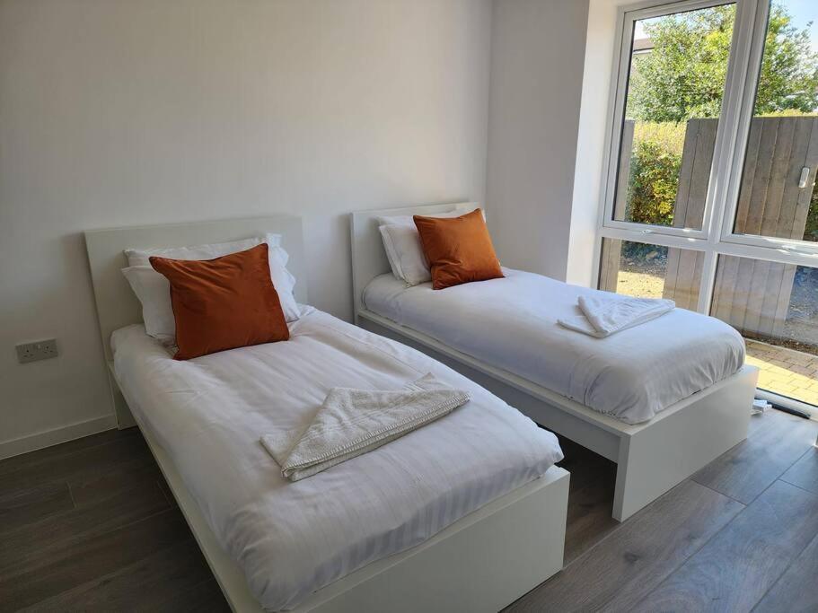 Paradigm Court, Luxury 2-Bedroom Apartment F3, Oxford Exterior foto