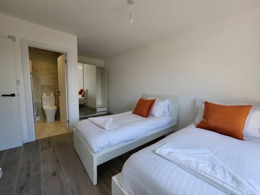 Paradigm Court, Luxury 2-Bedroom Apartment F3, Oxford Exterior foto